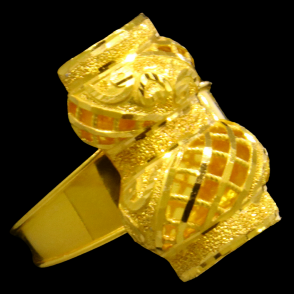 21K Yellow Gold Ring – Size 9 1/2 – SW24784
